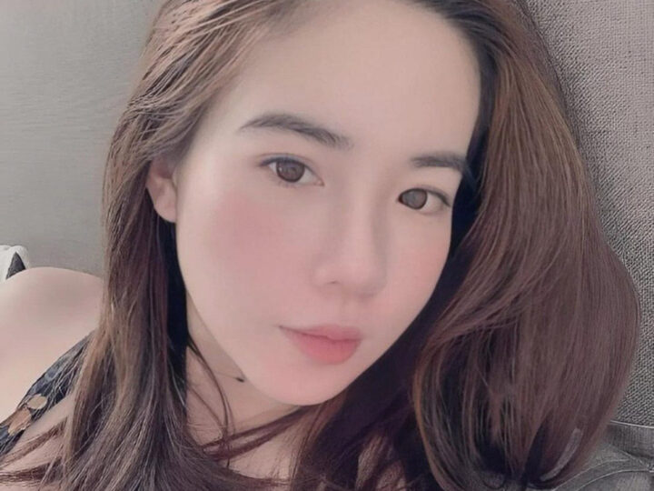Ảnh 3 của Cặp vợ chồng tự quay địt khẩu dâm nắc mạnh lên chồng bắn hết vô (Full Clip + Pic)