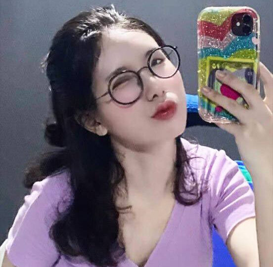 Ảnh 9 của Chịch em gái xinh đeo kính vú to có cái lồn dâm đãng