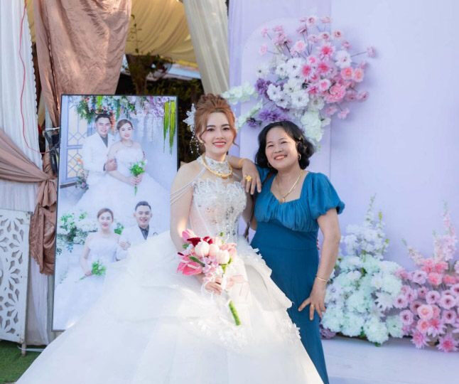 Ảnh 17 của Clip sex Chú rể địt cô dâu trong đám cưới Phần 2 hậu sau đám cưới (Full clip + Pic)