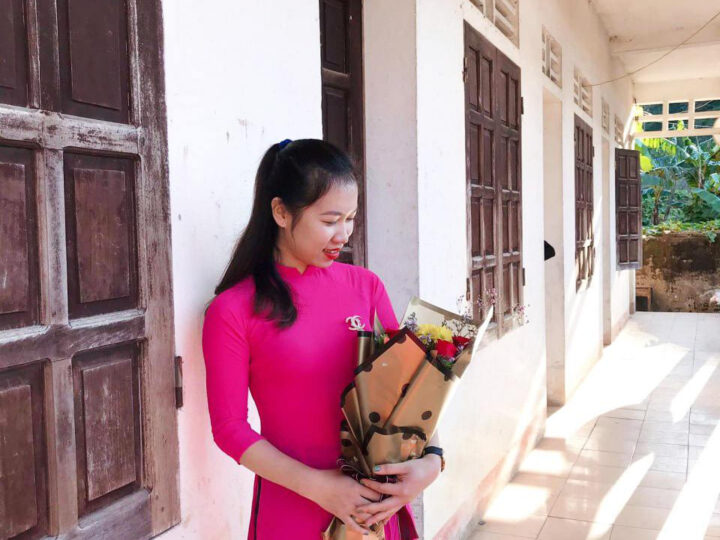 Ảnh 15 của Clip sex Cô giáo Tây Bắc mặc áo dài đỏ địt với chồng cực dâm (Full Clip + Pic)