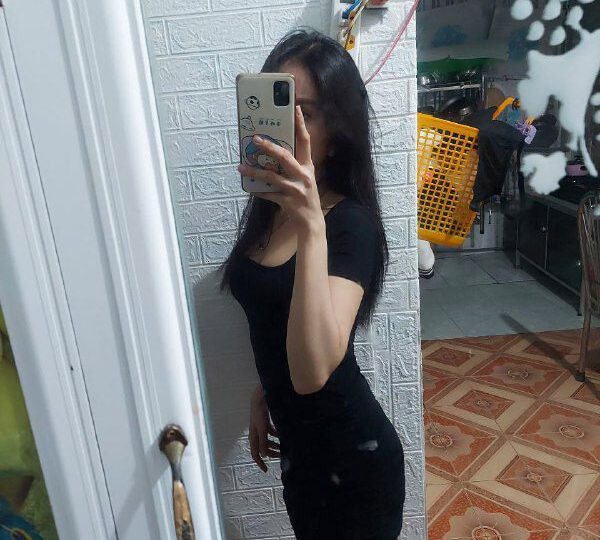 Ảnh 10 của Clip sex Em đeo kính váy xanh xinh dâm dáng ngon cực Hot (Full Clip + Pic) – Phần 6