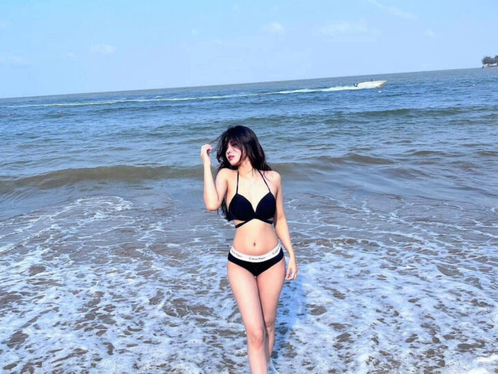 Ảnh 3 của Clip sex vkcklananh9496 cuồng dâm lọt khe đỏ xẻ đáy bị em trai chịch rên la
