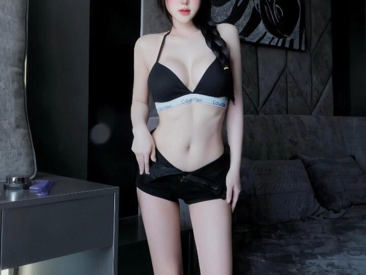 Ảnh 1 của Địt em hot girl 2k6 vú to mặt xinh cao m65