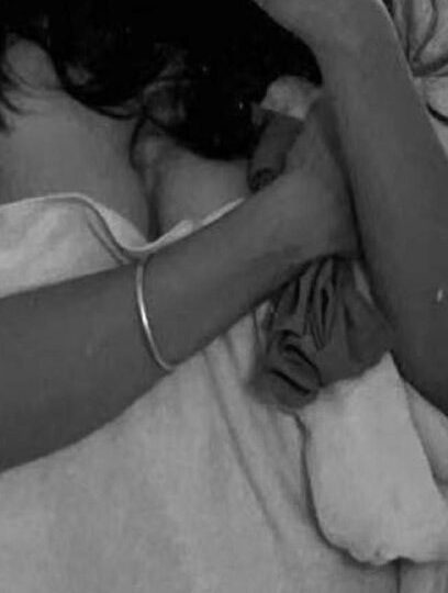 Ảnh 2 của Em gái sinh viên đeo kính lộ clip sex địt 2 lỗ với bạn trai