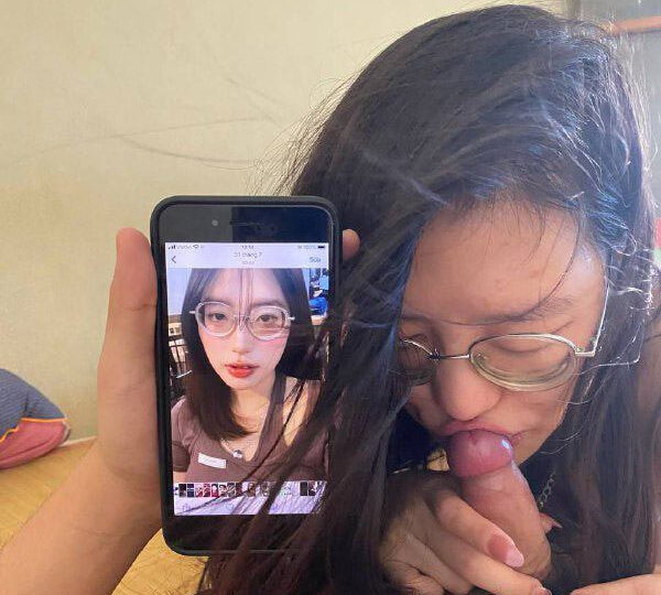 Ảnh 1 của Em kính cận siêu dâm lộ clip sex (Full Clip + Pic)