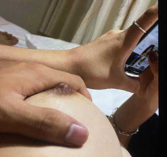 Ảnh 1 của Em ngon thế anh bắn vào trong em nhá (Full Clip + Pic)