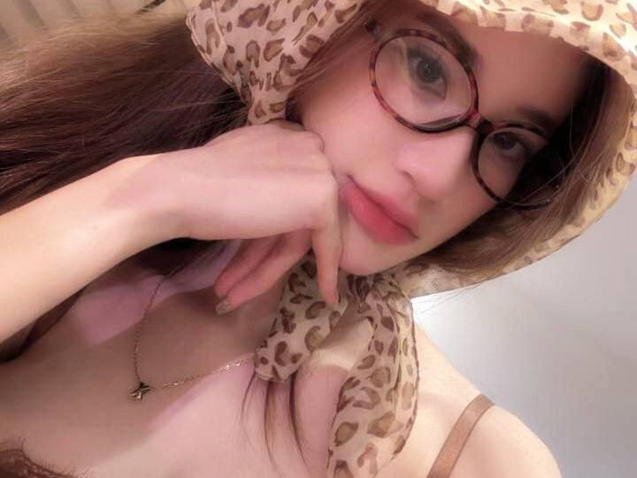 Ảnh 17 của Hà Quỳnh Trang cô bé quàng khăn có cặp vú siêu phẩm lộ clip sex với bạn trai (Full Clip + Pic)