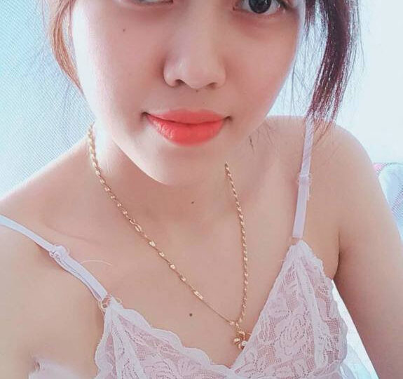 Ảnh 10 của Lộ clip sex cặp vợ chồng dâm đãng thích đụ public cho người khác thấy (Full Clip + Pic) – Phần 1