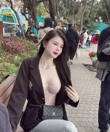 Ảnh 8 của Lộ clip sex địt em Tiểu Long Nữ (Clip + Pic)