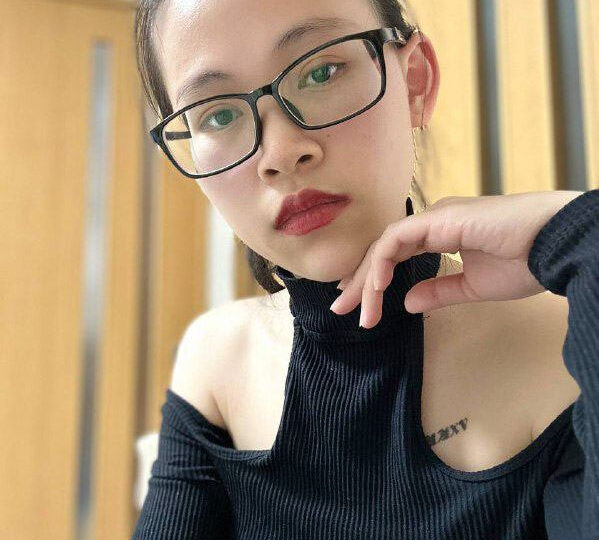 Ảnh 6 của Lộ clip sex đụ em người yêu đeo kính có cái lồn dâm cực múp (Full Clip + Pic)