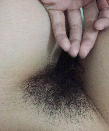 Ảnh 5 của Lộ clip sex em học sinh đeo kính mặc áo dài địt với bạn trai (Full Clip + Pic)