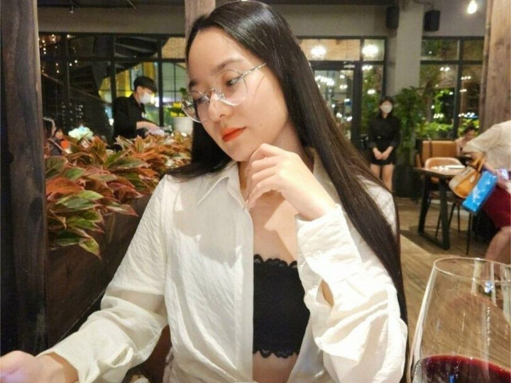Ảnh 13 của Lộ clip sex Em kính cận mông to máy chịch cực dâm đãng (Full Clip + Pic) – Phần 1