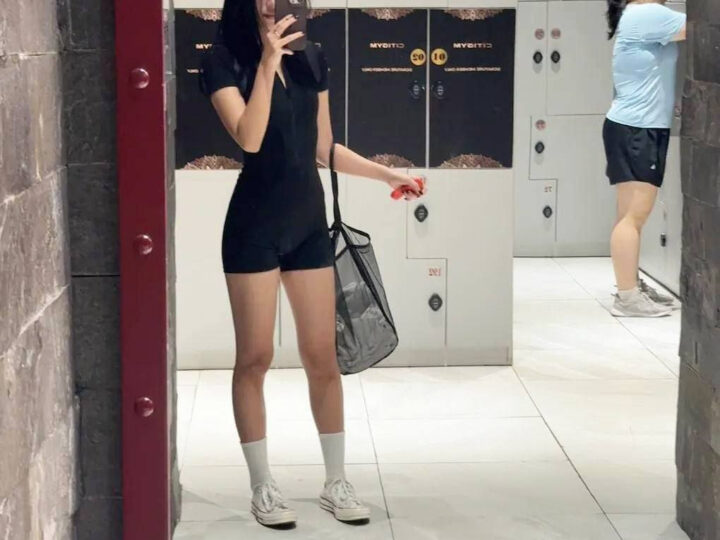Ảnh 5 của Lộ clip sex gái xinh địt nhau với bạn trai cực hot (Full Clip + Pic)