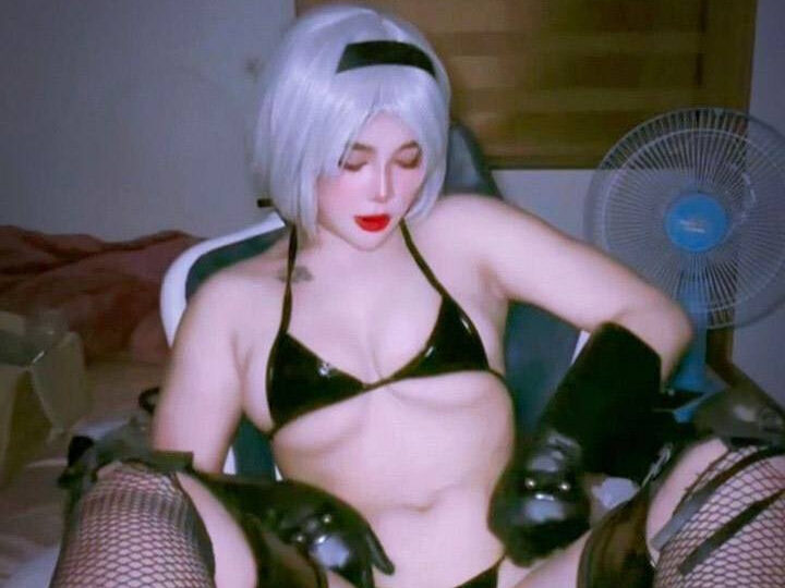 Ảnh 6 của Lộ clip sex Gangbang em Phương Thảo tóc vàng (Full ảnh + video)