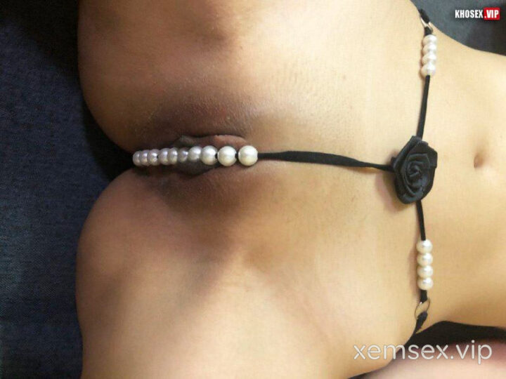 Ảnh 4 của Vợ cuồng dâm thích chồng địt mạnh bạo BDSM