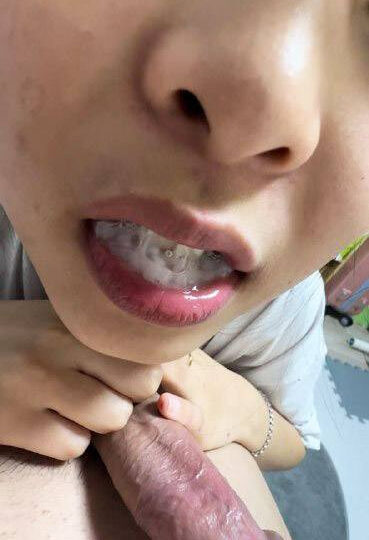 Ảnh 10 của Vợ dâm cưỡi ngựa sướng dâm thủy ra lênh láng