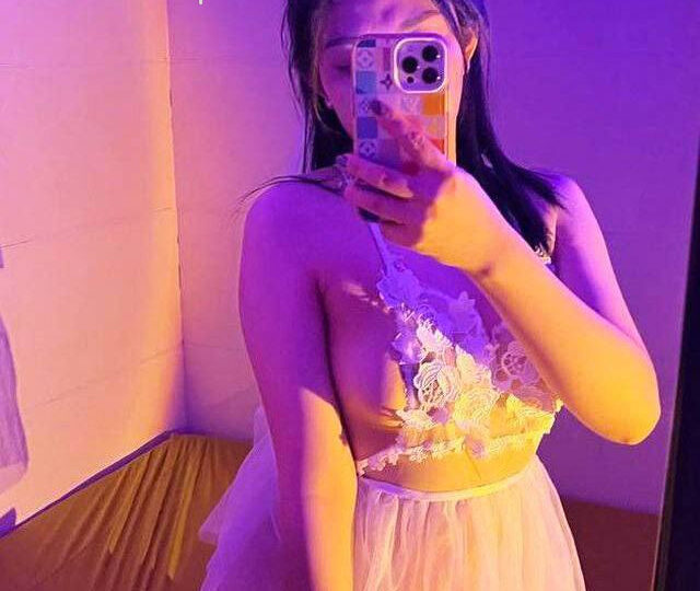Ảnh 6 của Vợ dâm lồn múp địt ngày mấy phát vẫn thèm (Full Clip + Pic)