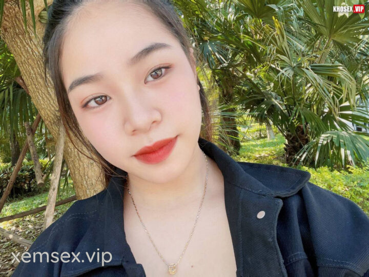 Ảnh 1 của Vợ dâm vú to rên rỉ dâm đãng lúc cưỡi ngựa (Full Clip + Pic)